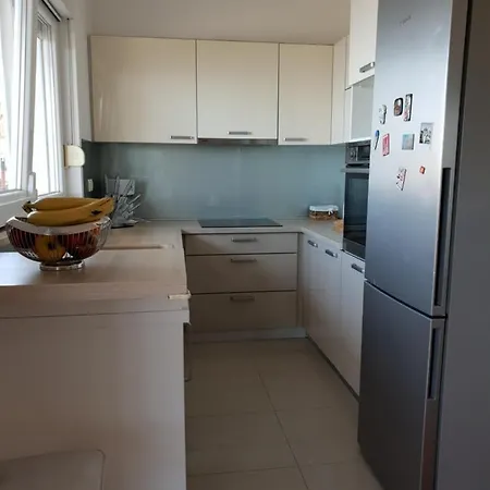 Apartman Cozy With Seafront Terraces Omiš